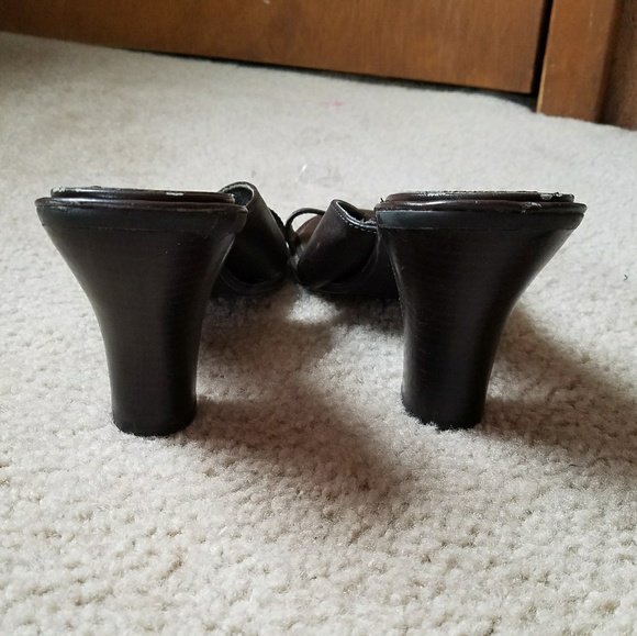 Brown leather sandals - Picture 2 of 4